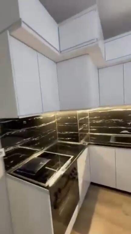 Jeper me qera apartament 2+1 ne Kompleksin "Univers  City"