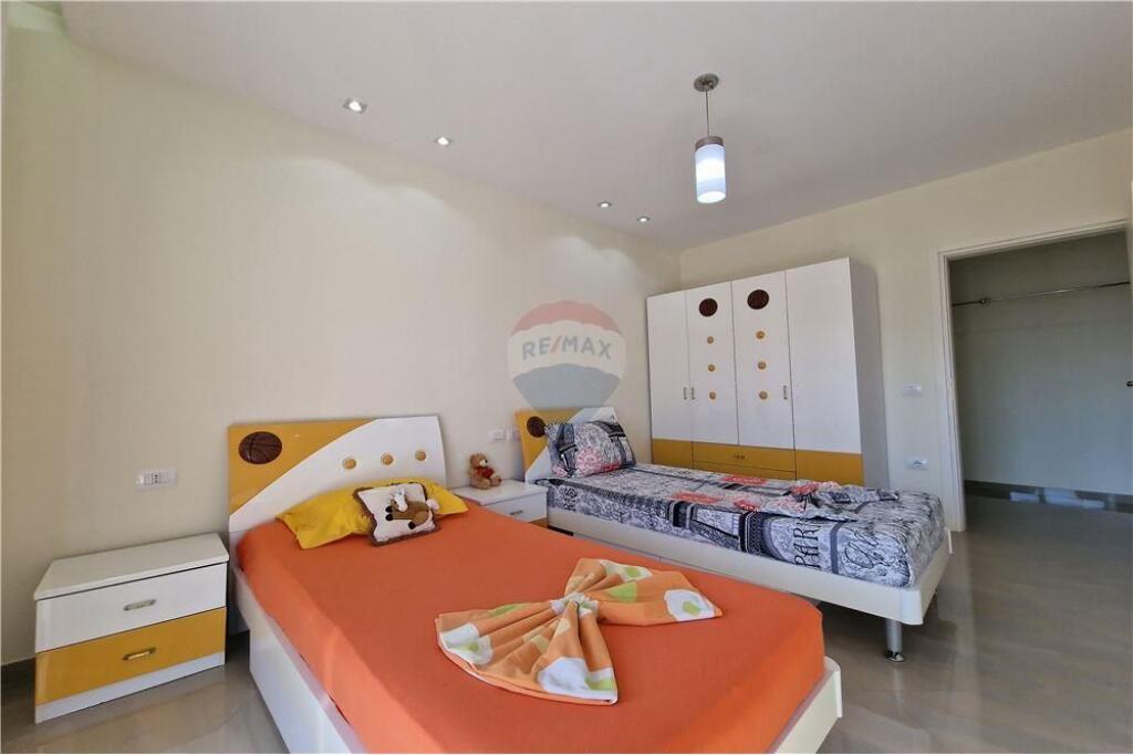 Apartament 2+1 me qera tek Kisha Ortodokse,Vlore