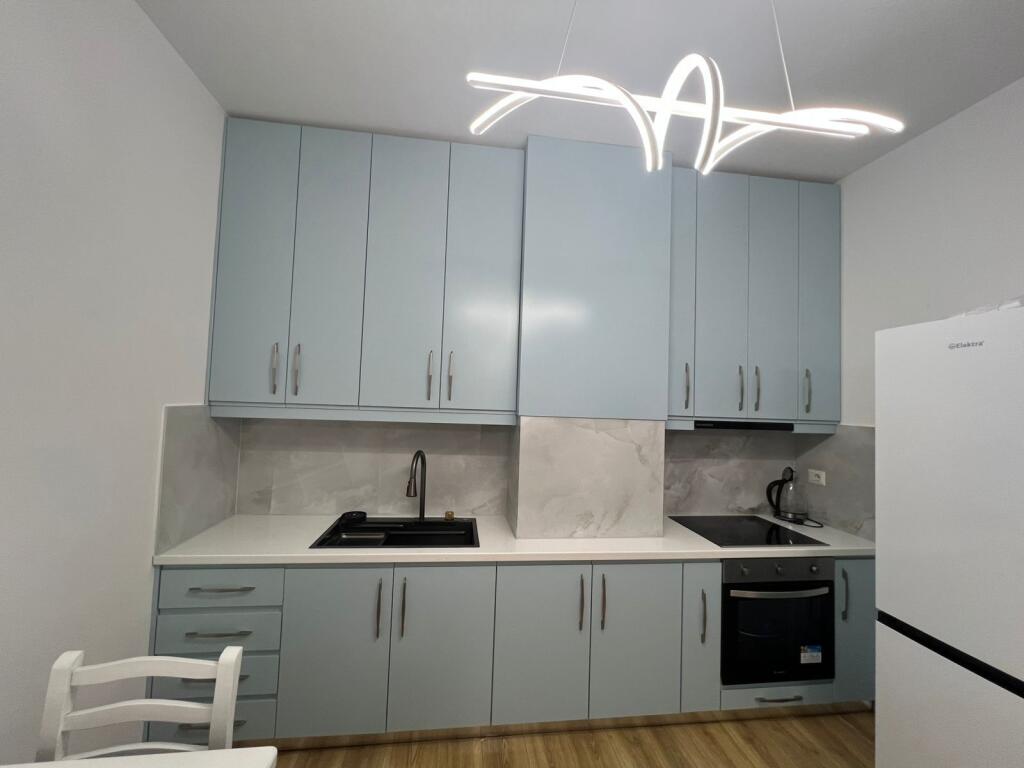 Appartamento 1+1, Campo di Aviazione!