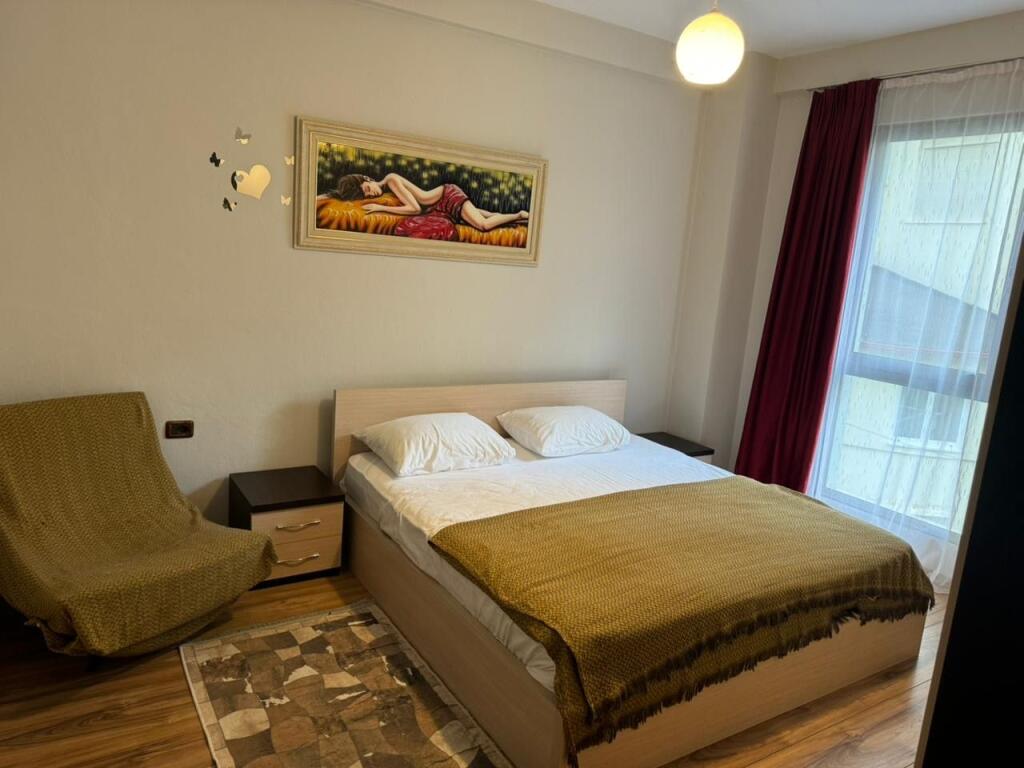 Affittasi appartamento 2+1 vicino a Myslym Shyri da Islam Alla