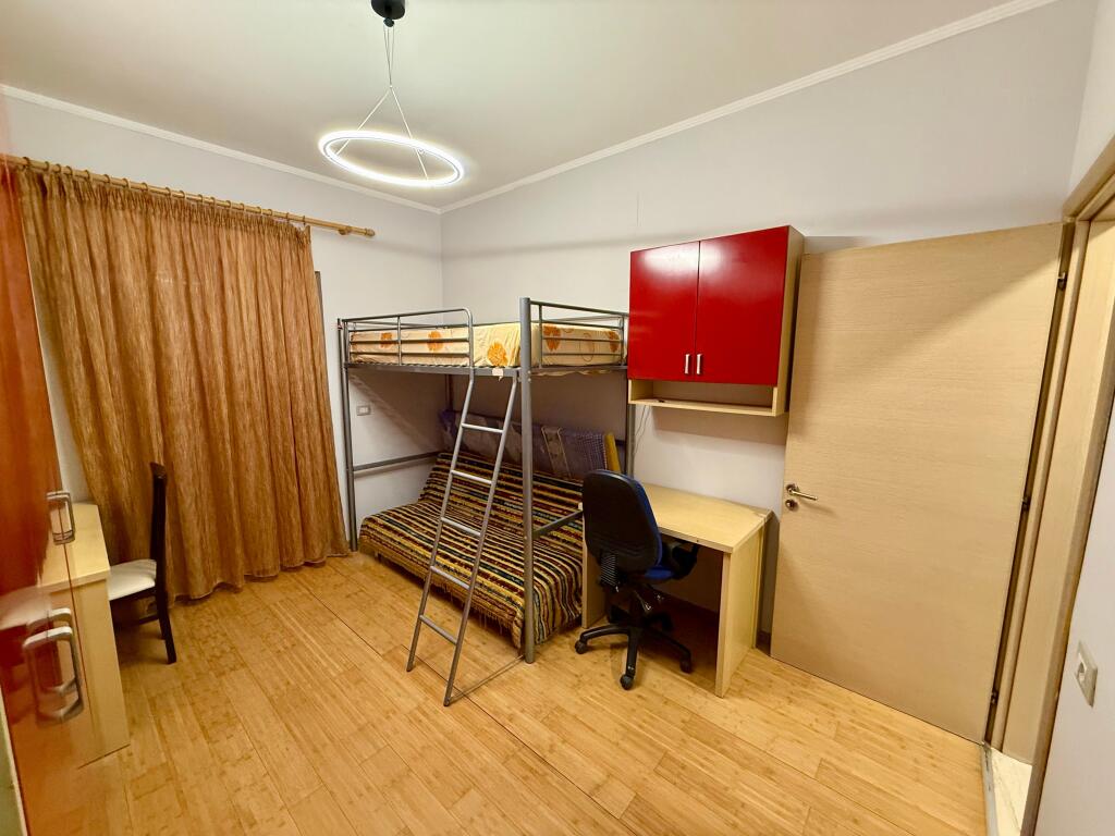 📣 QERA Apartament 2+1 Me 2 Tualete 📍 Myslym Shyri 💶 55.000 Leke/Muaj ✨  