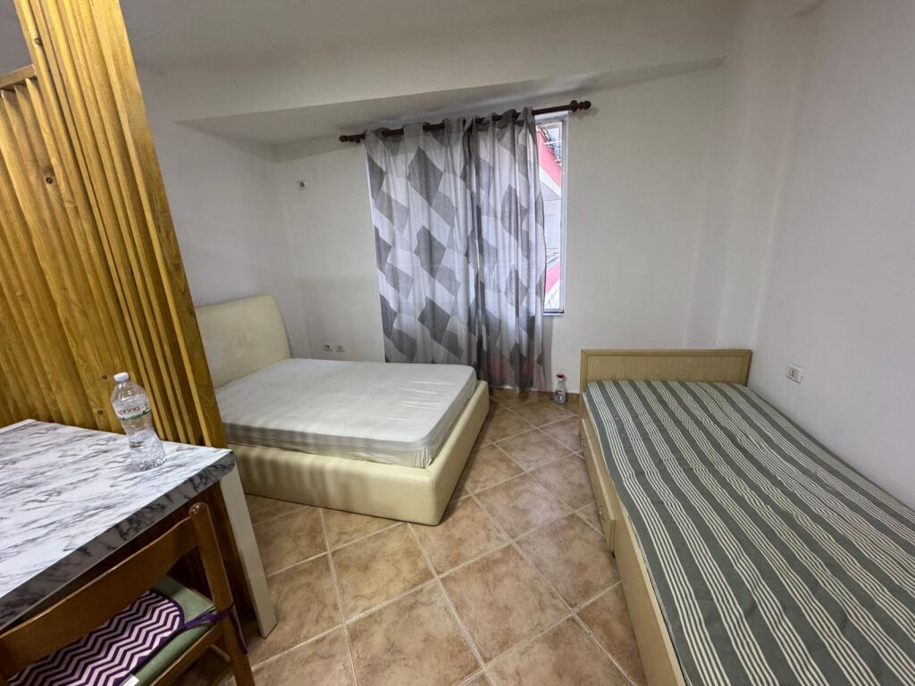 MONOLOCALE IN AFFITTO A ASTIR,