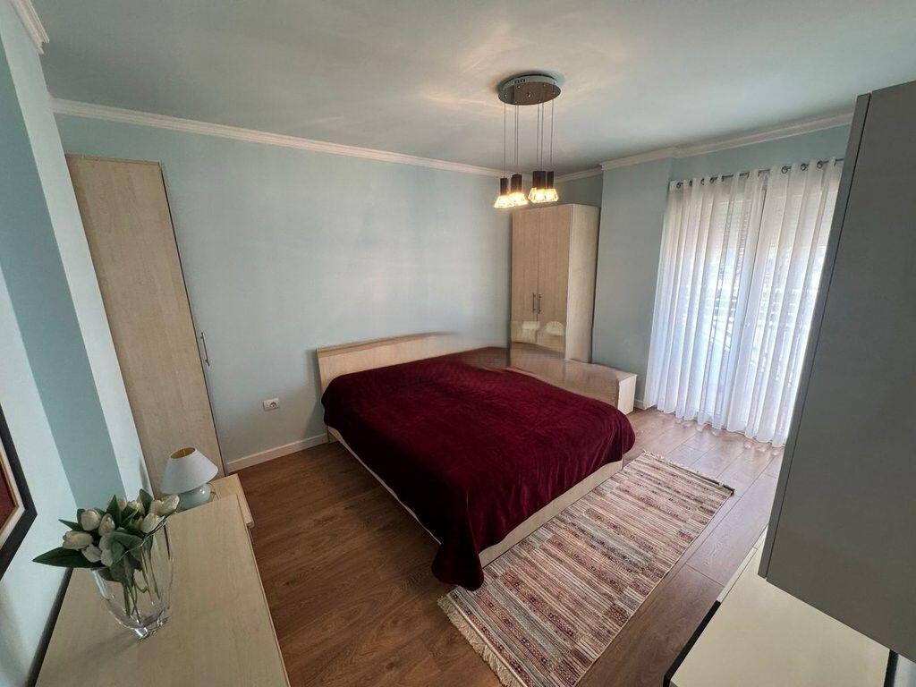 APARTAMENT 2+1+2 ME QIRA NE BLLOK! 1,300 € /Muaj