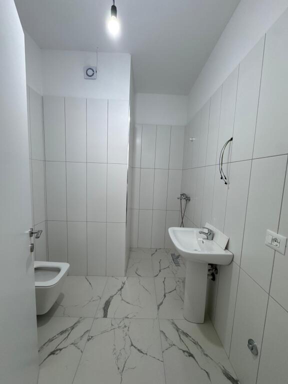 Apartament 2+1 me qera