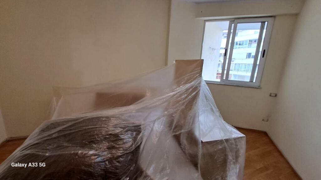 Apartament 1+1, Astir!