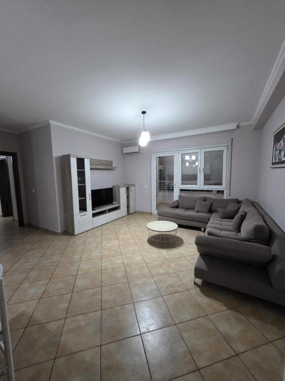 APARTAMENT 2+1+DEPO ME QIRA - BAR OSLO