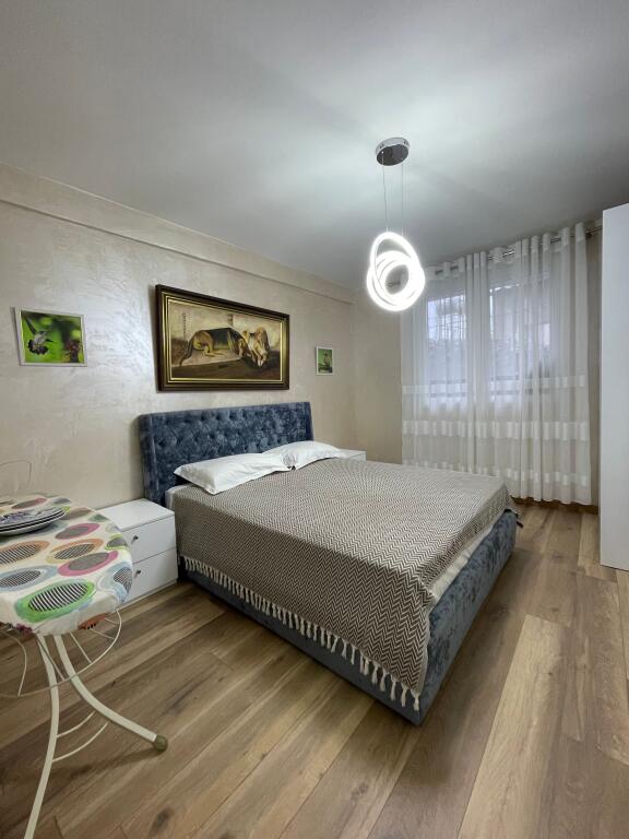 VILLA SU 3 PIANI IN AFFITTO - VIA KAVAJËS