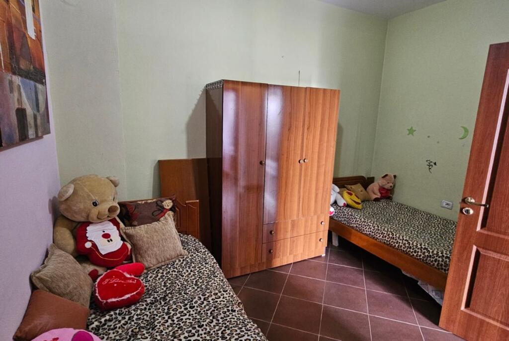 Ne Fresk Shitet Apartament 2+1 I Mobiluar!