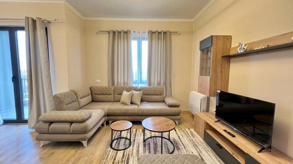 Me Qera : 1+1📍Bulevardi i Ri - Rr.Siri Kodra (Pllt.V2025) - 60,000 Lek - S.75m² - Kt.6 ||✨100% e Re e Pabanuar me Pare✨