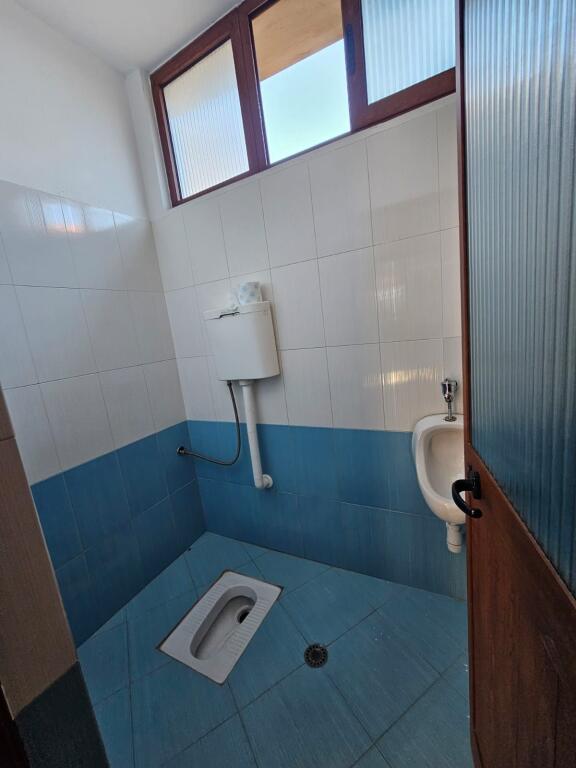 JEPET ME QIRA AMBIENT BIZNESI – 200 m²