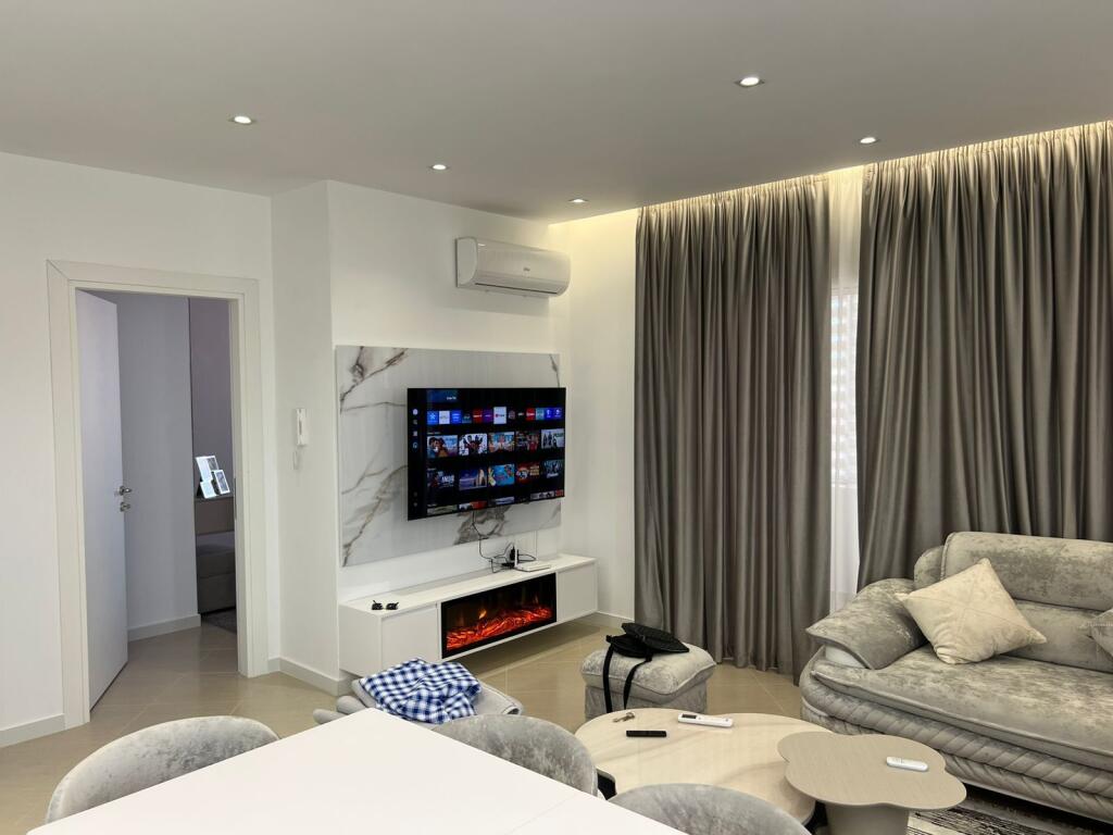 Shitet apartament 2+1+2 prane Spitalit Amerikan 3