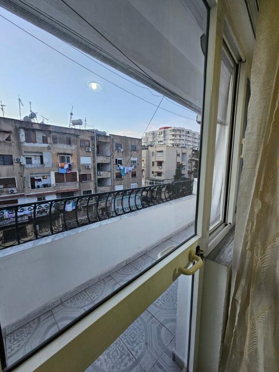 Apartament 2+1 për Qira – Zona e Spitalit