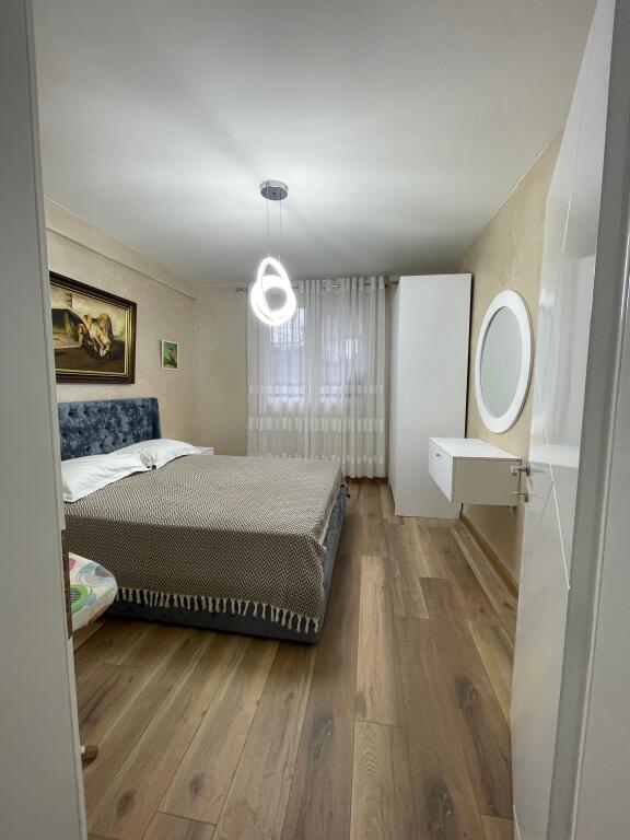 VILLA SU 3 PIANI IN AFFITTO - VIA KAVAJËS