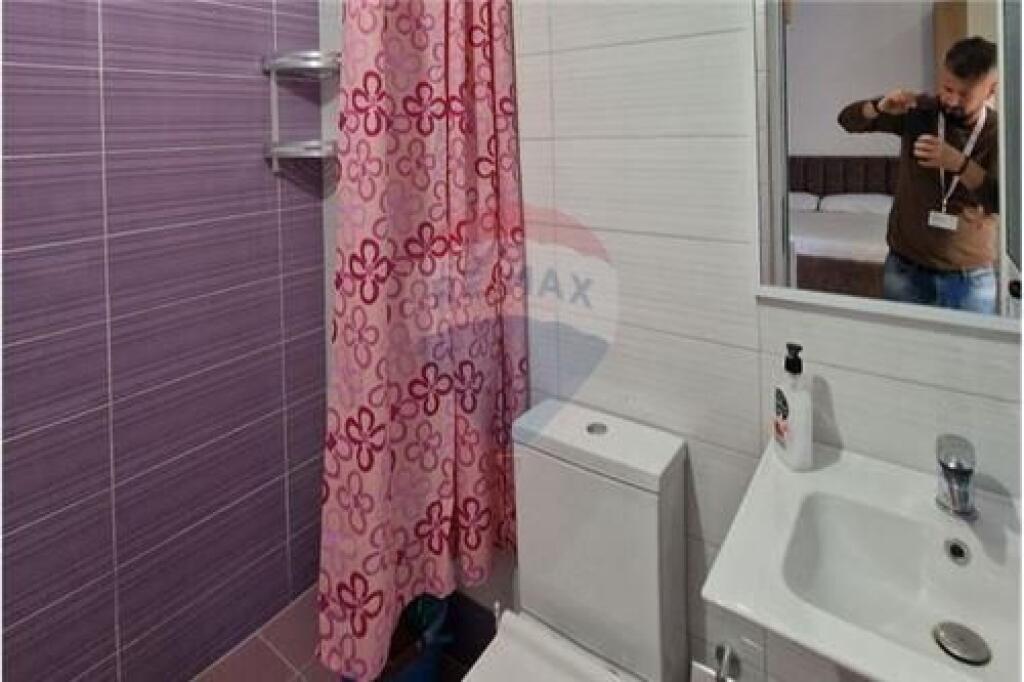 Garsoniere me qera ne Lungo Mare me parkim