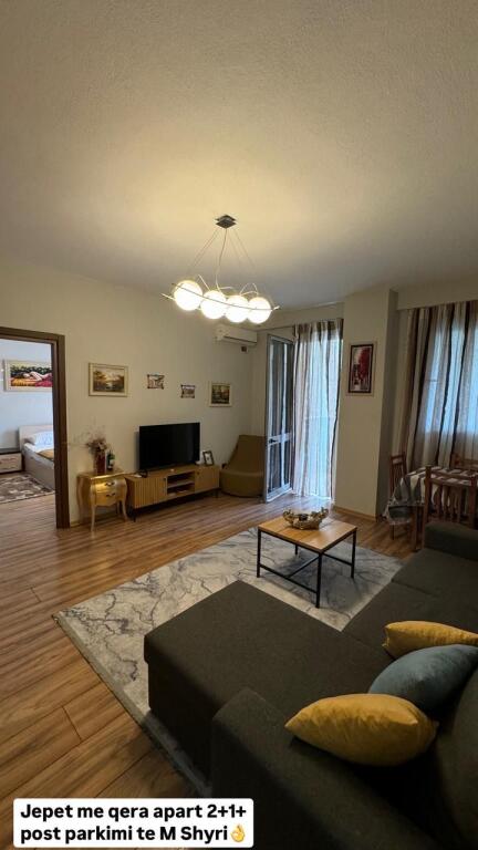 Affittasi appartamento 2+1 vicino a Myslym Shyri da Islam Alla