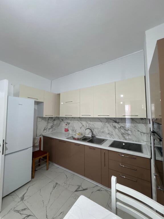 Apartament 2+1 me qera