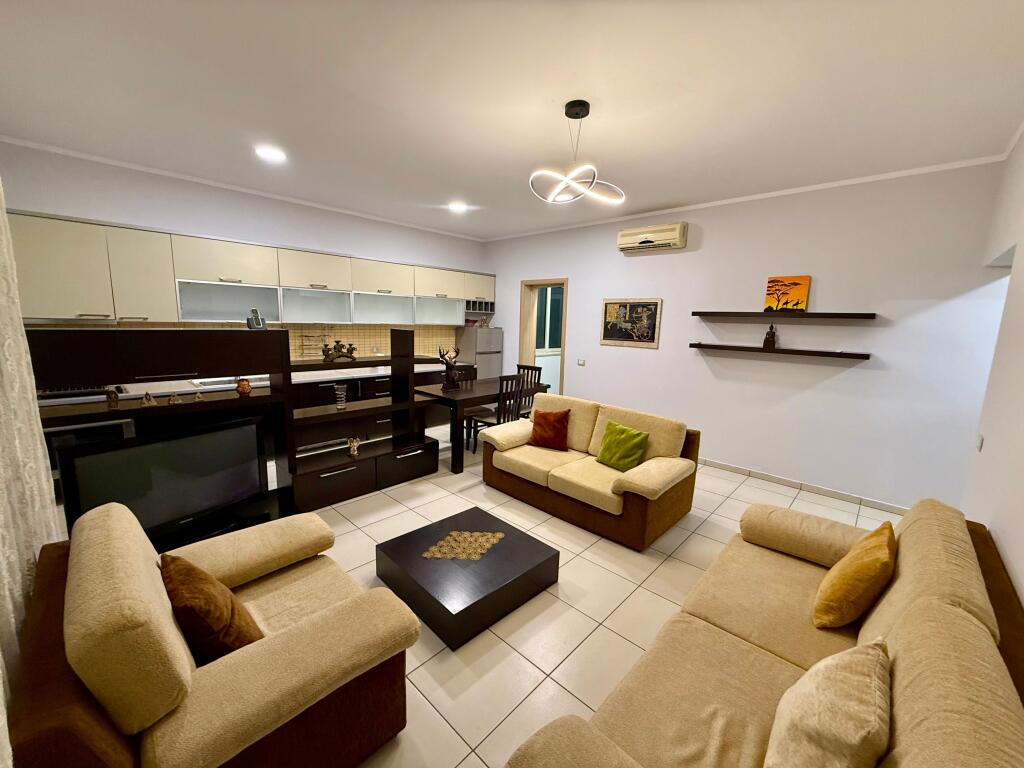 📣 QERA Apartament 2+1 Me 2 Tualete 📍 Myslym Shyri 💶 55.000 Leke/Muaj ✨  