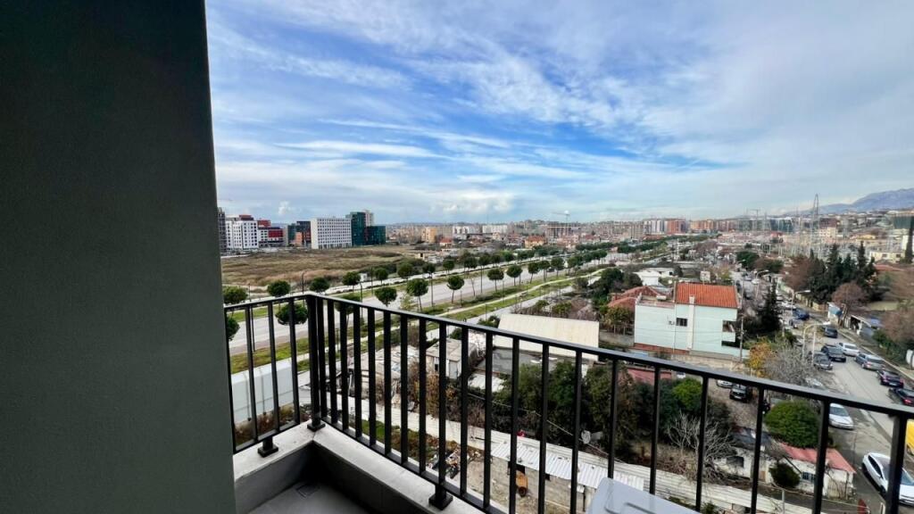 Me Qera : 1+1📍Bulevardi i Ri - Rr.Siri Kodra (Pllt.V2025) - 60,000 Lek - S.75m² - Kt.6 ||✨100% e Re e Pabanuar me Pare✨