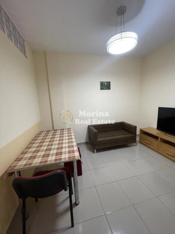 Affitto | Casa Privata 1 + 1 | Americano 2 | 300 €/Mese