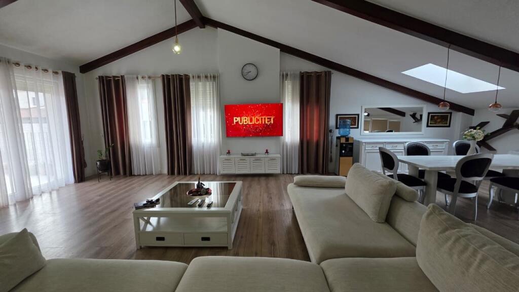 Penthouse for rent, Secret Garden