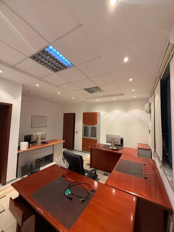 Zyre me Qera ne Qender