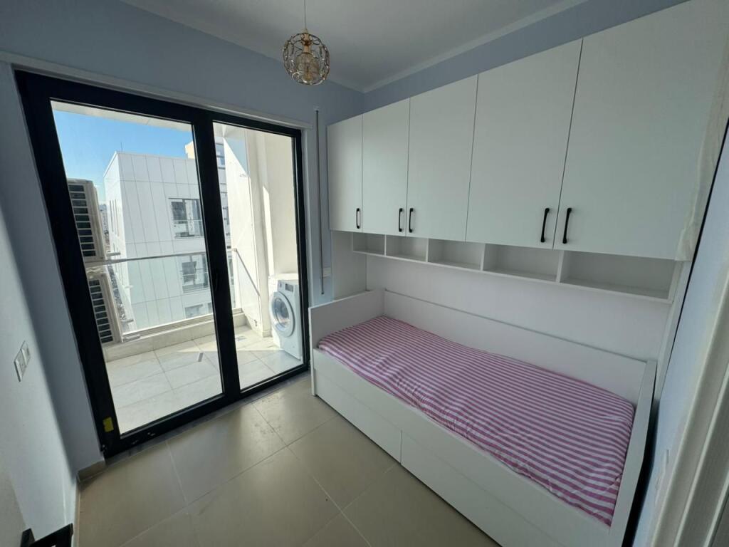 🏡 Jepet me Qira Apartament 2+1 – Porcelan (përballë Klan TV)💰 50000 lekë / muaj