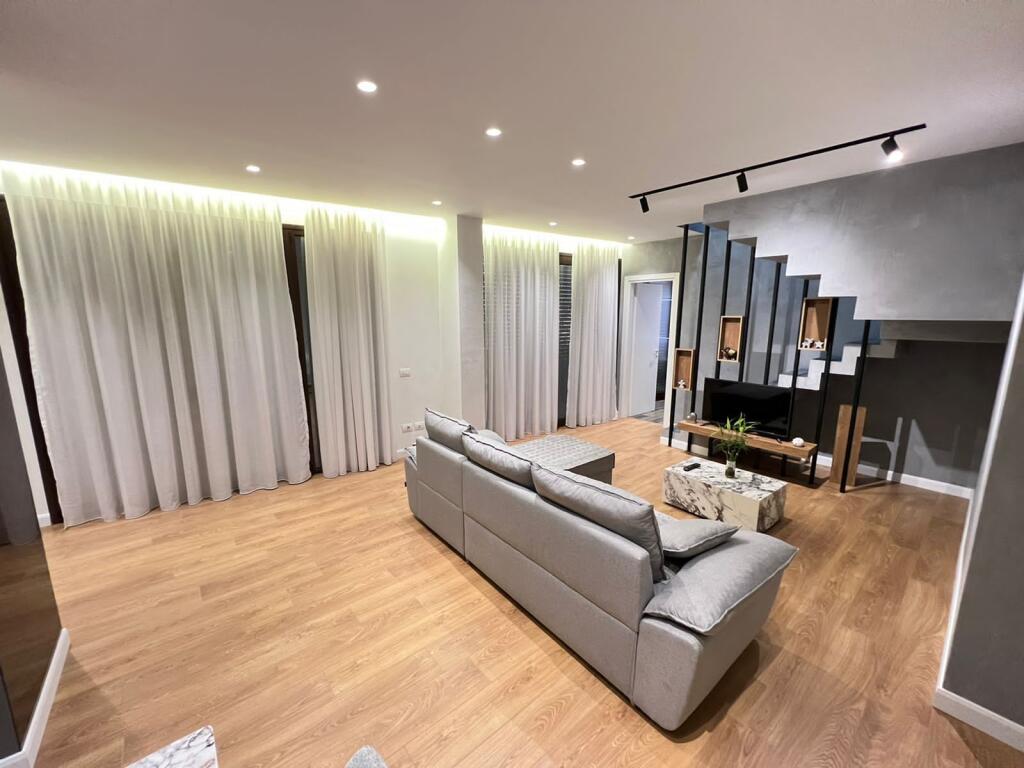 ✨ Super Duplex 2+1+2 for Rent – Barrikadave Street💶 1,700 € / month