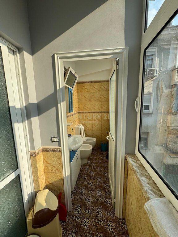 Apartament me qira 2+1+2 Bllok