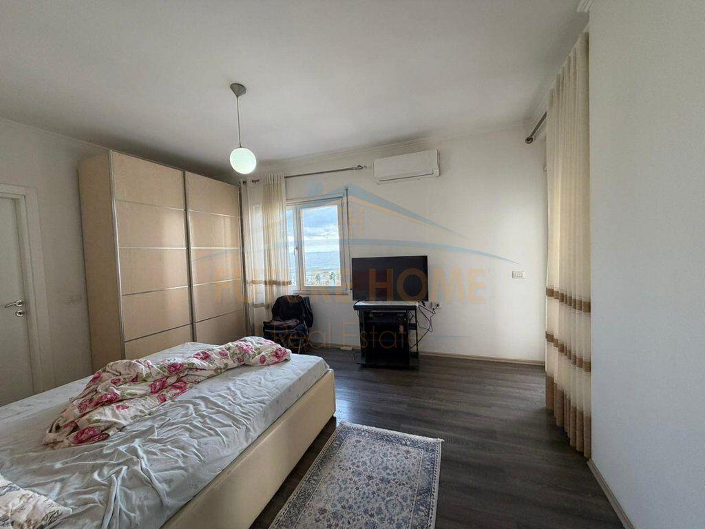 Shitet,Apartament 3+1+2 ,Vollga, Durrës