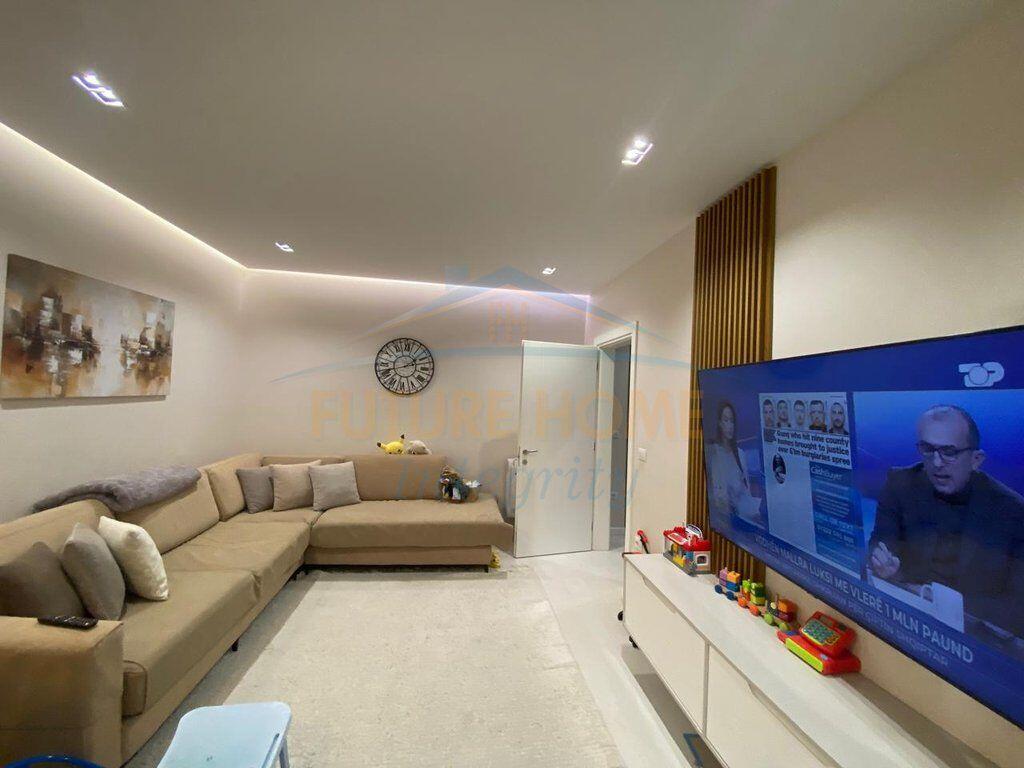 Shiten, 2 Apartamente 1+1, Vasil Shanto, Tiranë.