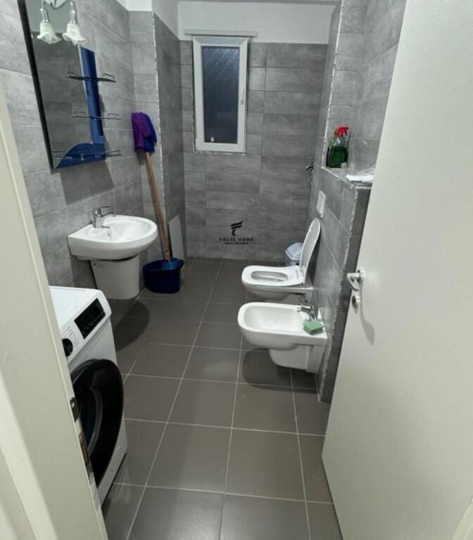 APARTAMENT ME QERA 1+1+POST PARKIMI ASTIR 55.000 LEKE