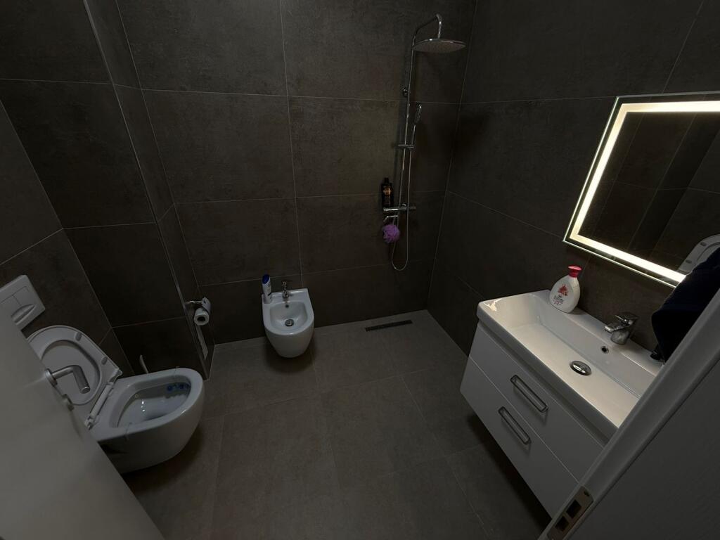 Affittasi appartamento 1+1+ parcheggio Kamez