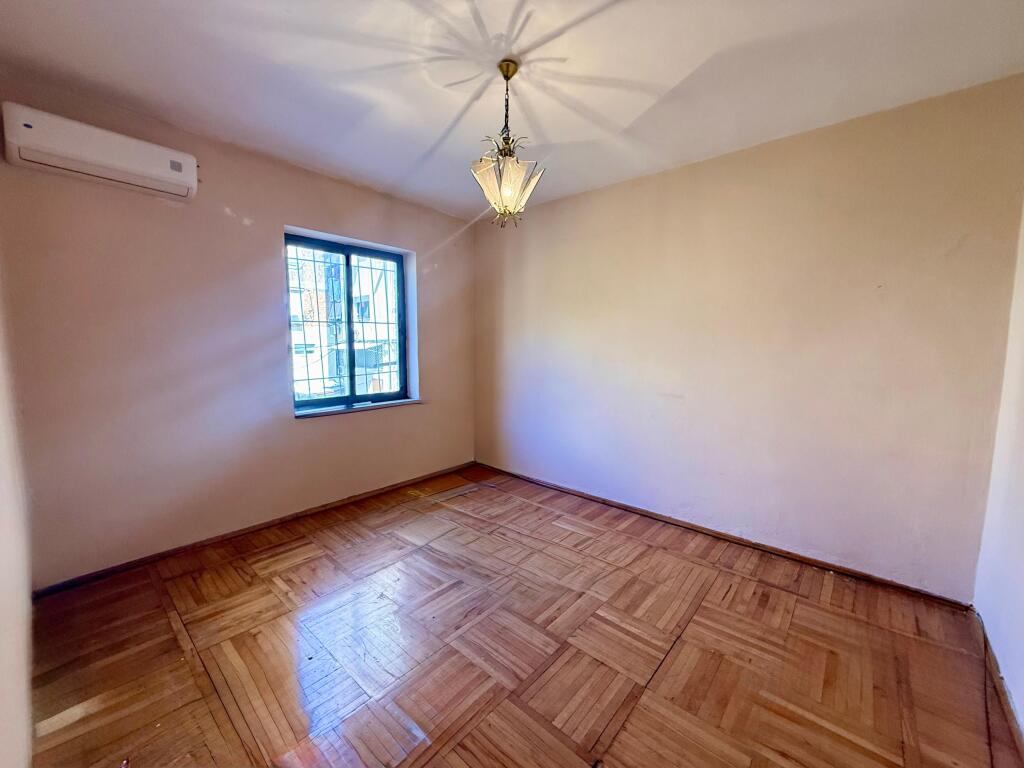 APPARTAMENTO IN AFFITTO A MYSLYM SHYR