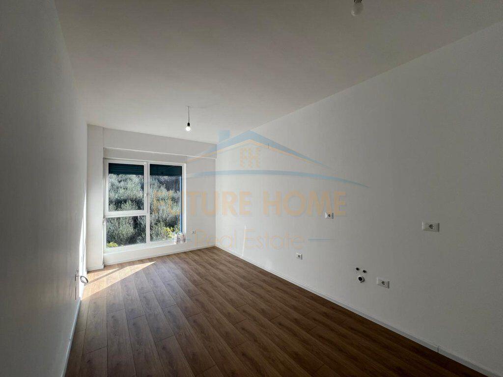 Shitet, Apartament 1+1, OXA, Fresku, Tirane.