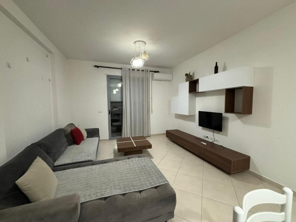 Apartament 2+1+2 për Qera