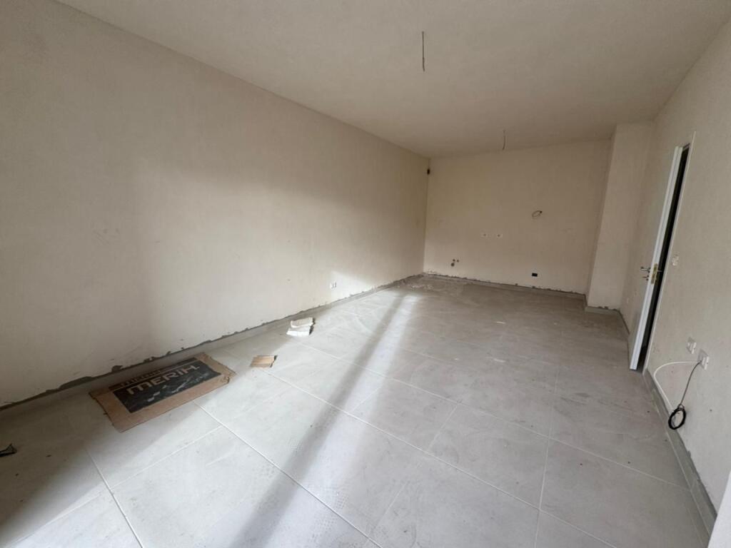 ✨ Apartment 2+1+2 for Sale –📍 5 Maji, near Bar Oda ✨💰 Price: 185,600 €