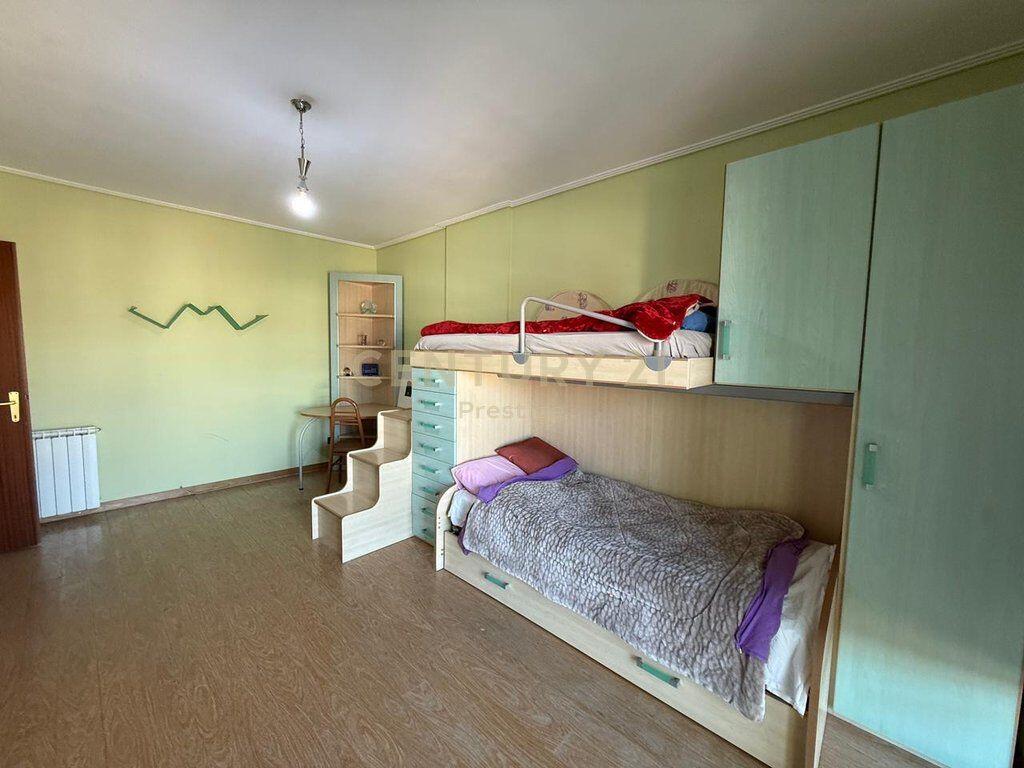 Apartament 2+1+2 ME QIRA TEK AMBASADA AMERIKANE