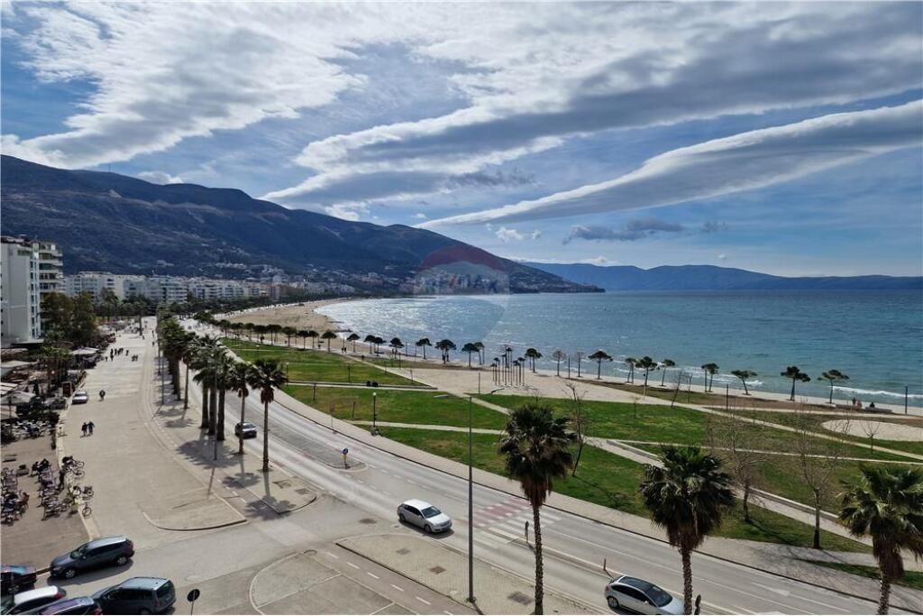 Apartement 2+1 me qira ne Lungo Mare,vije e pare