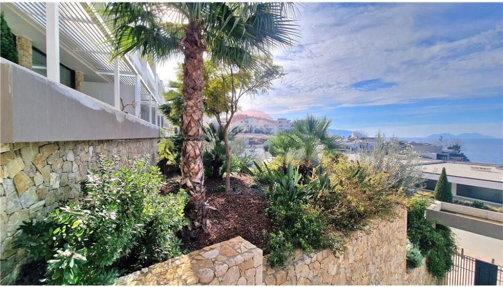 🏢 Apartament 2+1+2 për Shitje – Lungo Mare, Vlorë