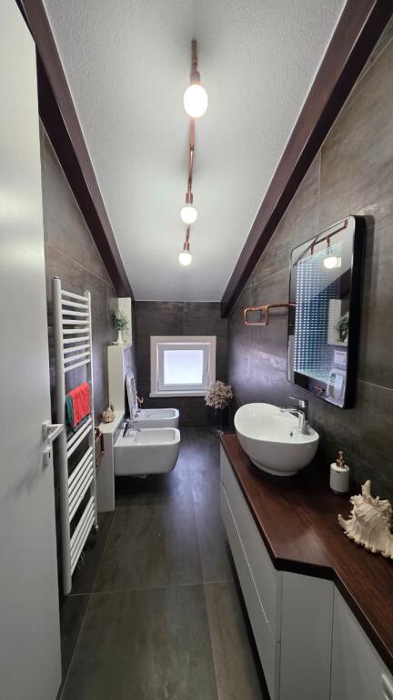 Penthouse for rent, Secret Garden