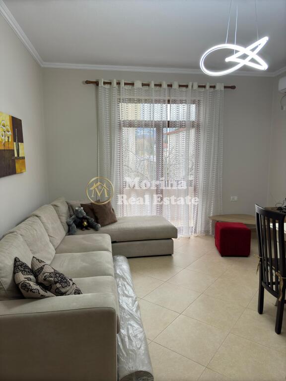 Qera | Shtëpi private 2 + 1 | Vilat Amerikane | 500 €/muaj