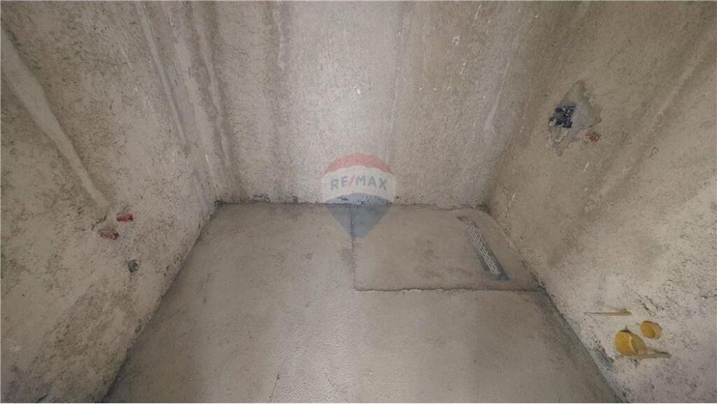 🏢 Apartament 2+1+2 për Shitje – Lungo Mare, Vlorë