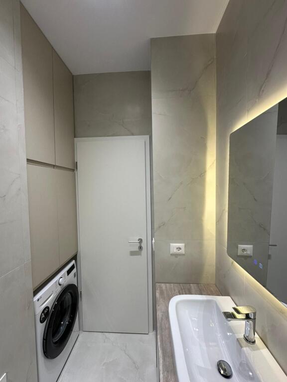 Jepet apartament me qira 1+1+🅿️  Ali Demi