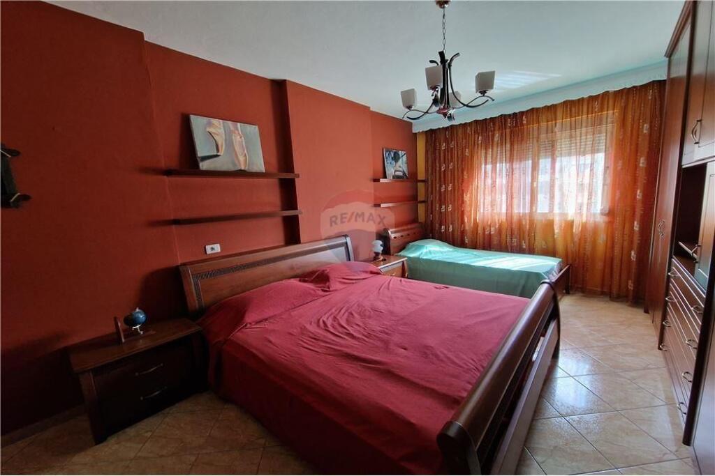 Apartement 2+1 me qira ne Lungo Mare,vije e pare