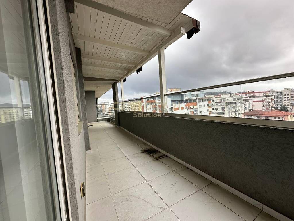 Appartamento 3+1+2 in vendita vicino a Villa L, Astir