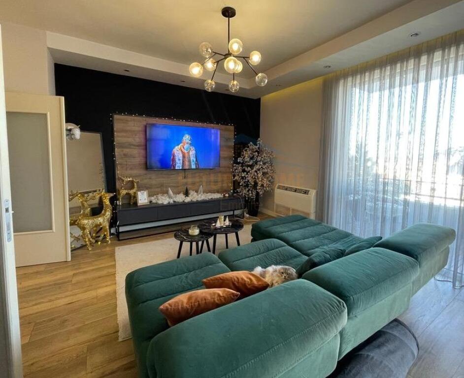 Shitet, Apartament 2+1+2, Kopshti Botanik, Tiranë