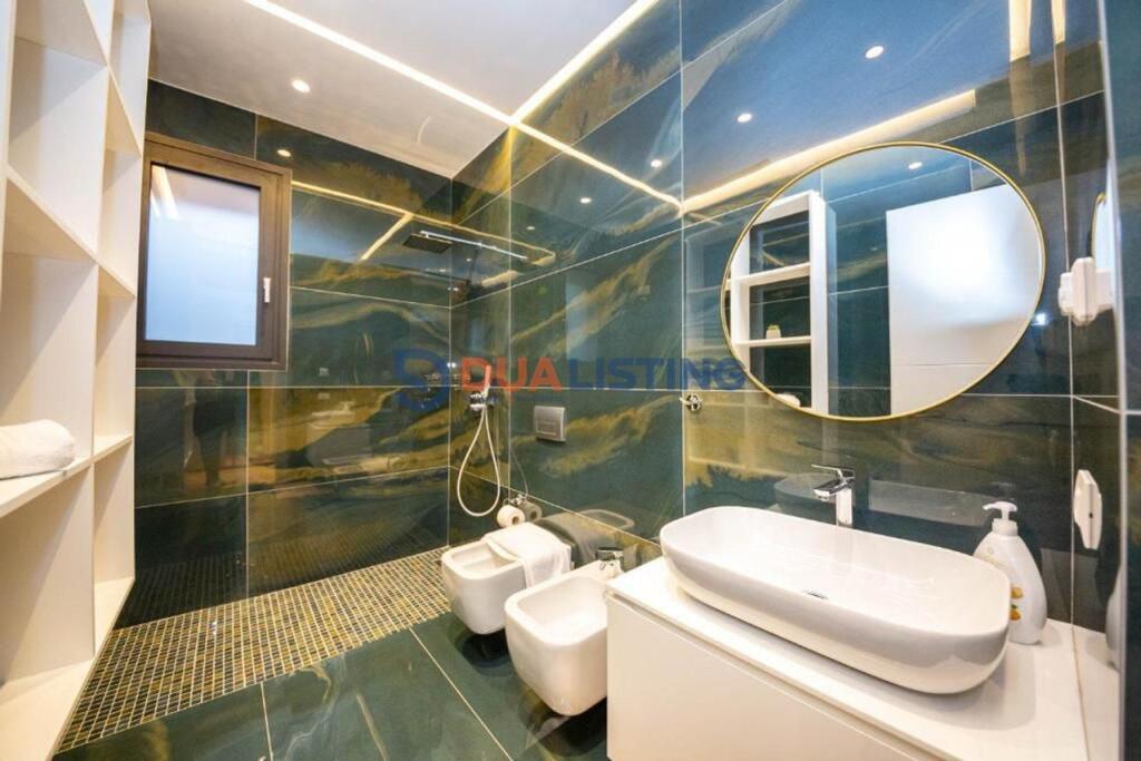 JEPET ME QIRA VILE INDIVIDUALE NE SAUK !