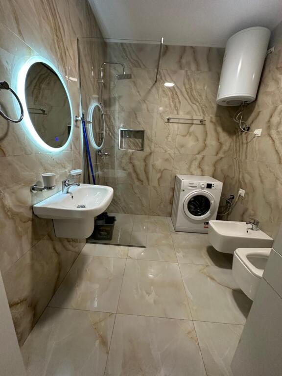 Appartamento 2+1 +balcone in affitto ad Astir