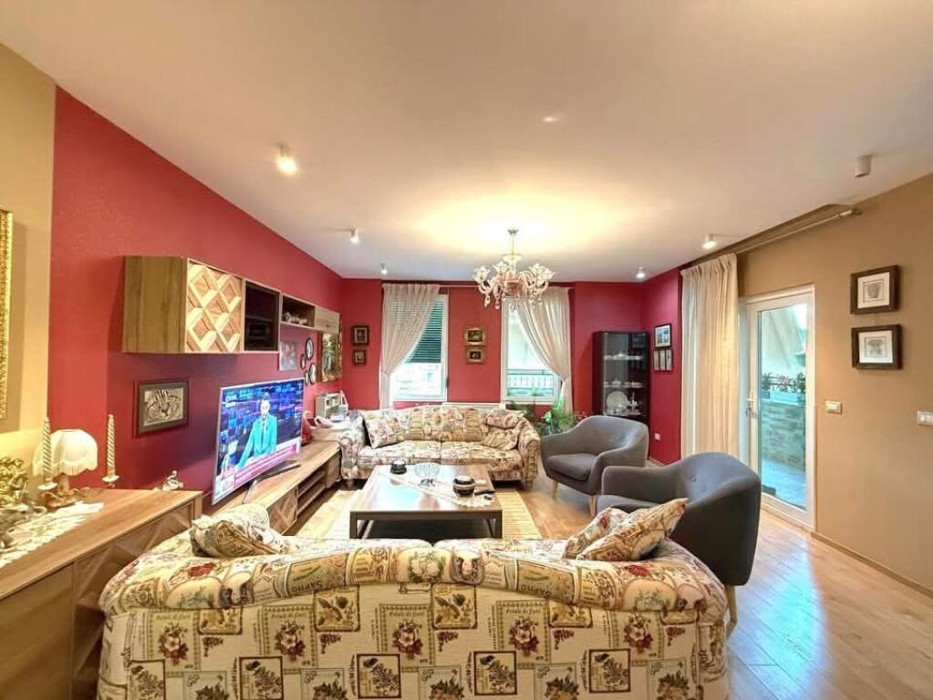 Exclusive Former Exhibition We sell super apartment