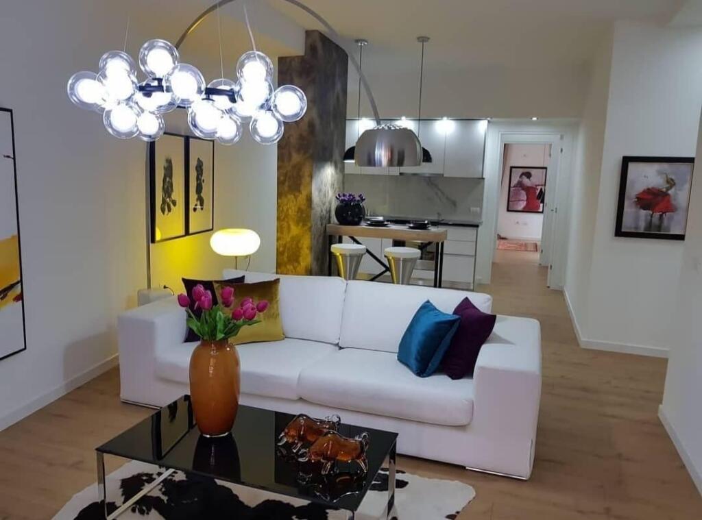 Jepet 2+ 1 me qera te 21 Dhjetori